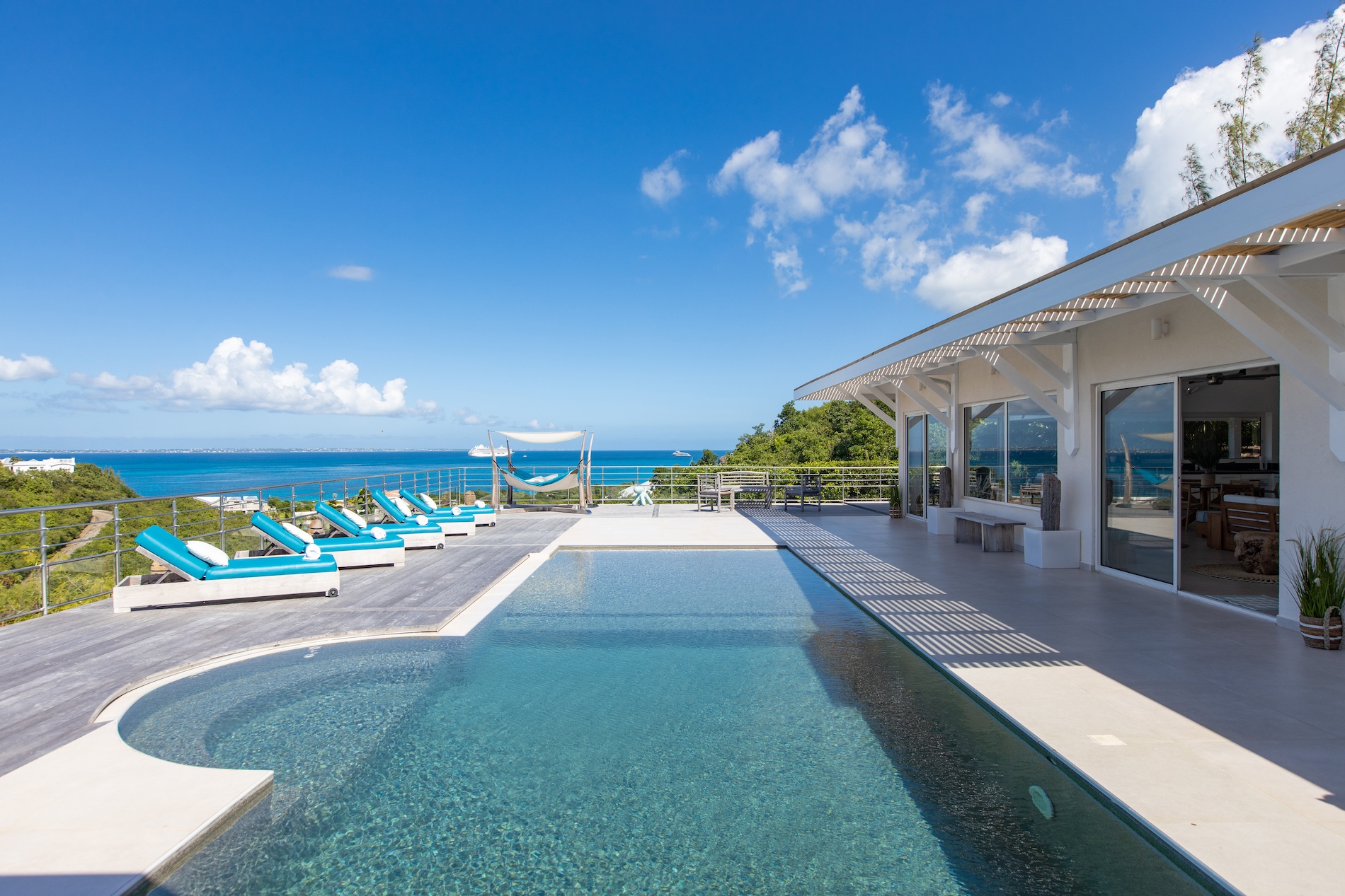 Villa Azur Dream main view